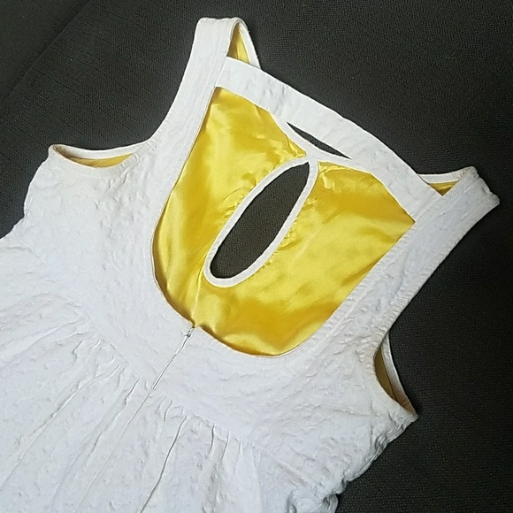 Bebe White Babydoll Dress - Picture 4 of 7